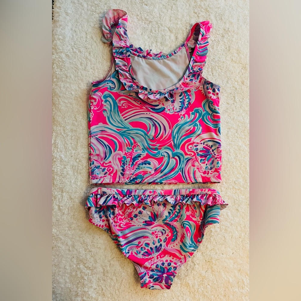Girls Lilly Pulitzer tanking (so 10)